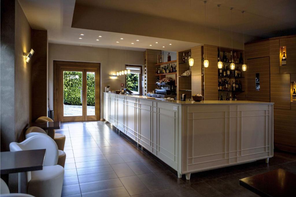 Hotel Ristorante San Carlo Arona Ngoại thất bức ảnh